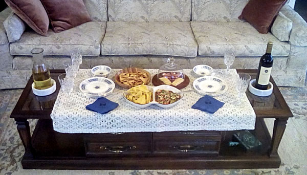 hors d'oeuvre table